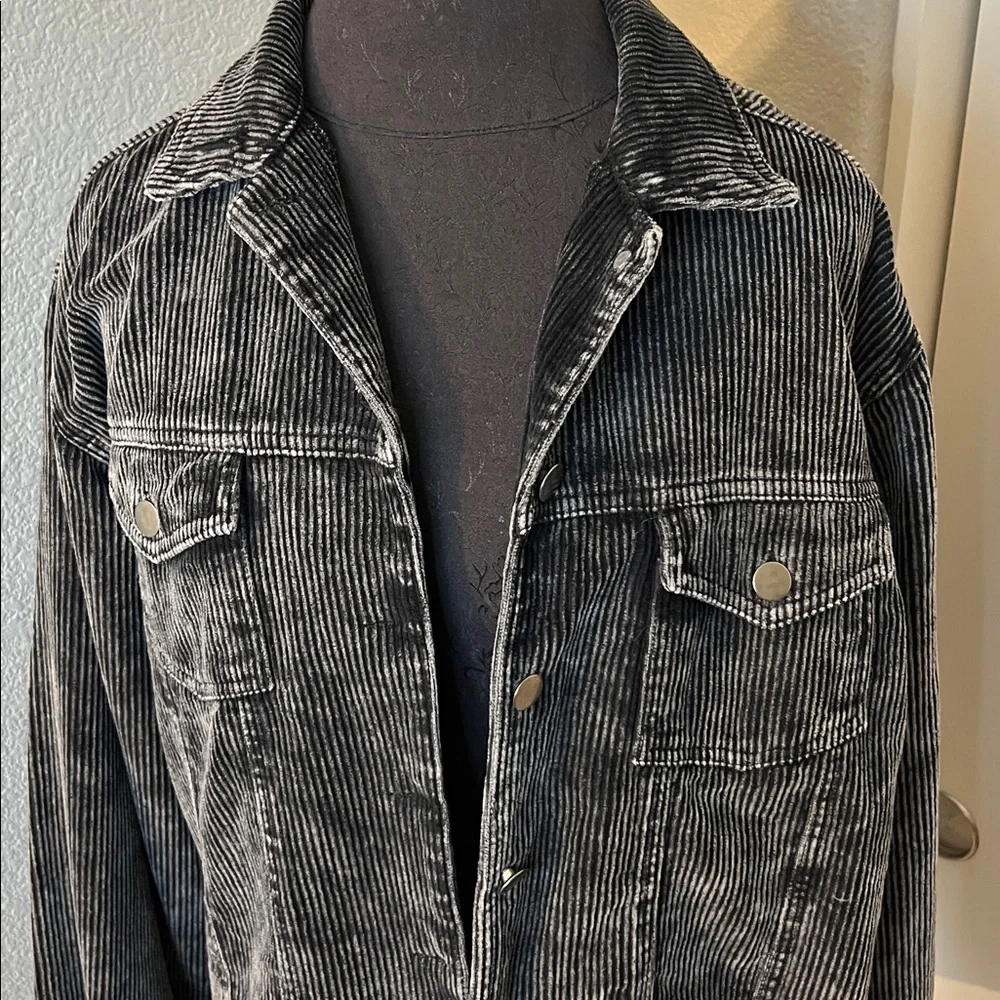POL Corduroy Trucker Jacket – Black Size Medium - Picture 6 of 13